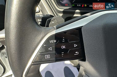 Внедорожник / Кроссовер Audi Q4 e-tron 2024 в 