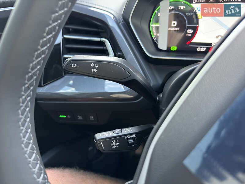 Внедорожник / Кроссовер Audi Q4 e-tron 2025 в Ивано-Франковске