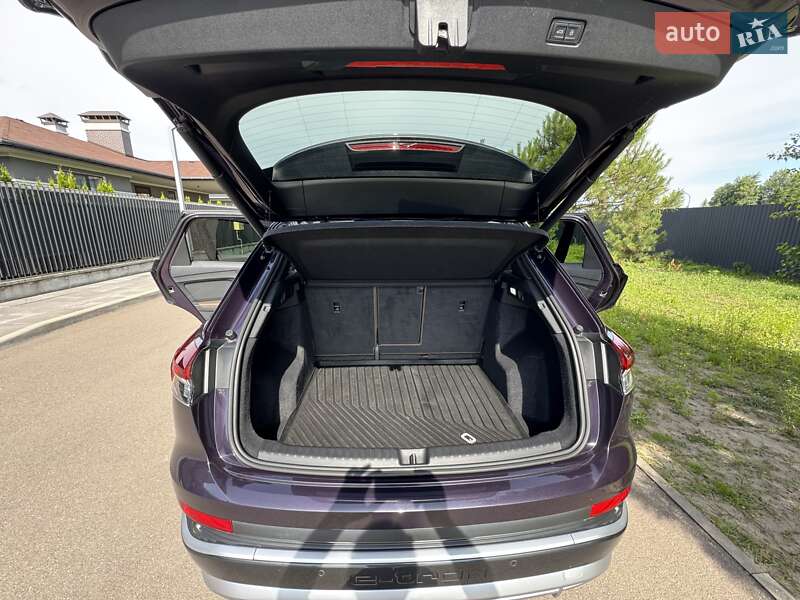 Внедорожник / Кроссовер Audi Q4 e-tron 2022 в Киеве
