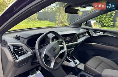 Позашляховик / Кросовер Audi Q4 e-tron 2022 в 