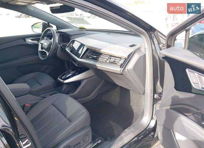 Внедорожник / Кроссовер Audi Q4 e-tron 2024 в Тернополе