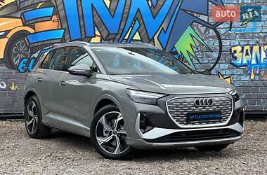 Audi Q4 e-tron 2025 Audi Q4 e-tron 2025