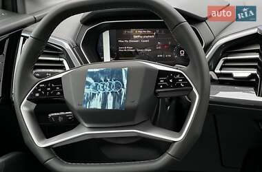 Позашляховик / Кросовер Audi Q4 e-tron 2025 в 