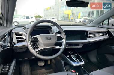 Внедорожник / Кроссовер Audi Q4 e-tron 2024 в 
