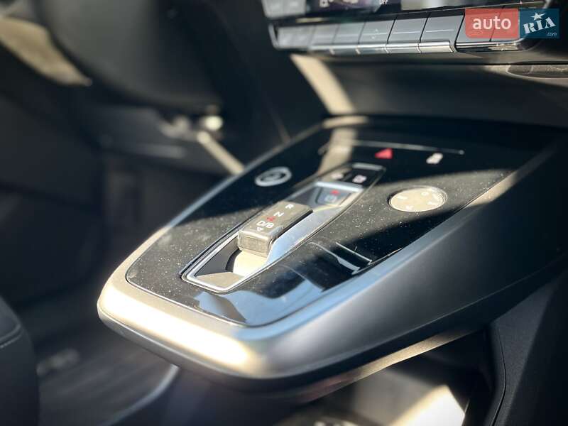 Внедорожник / Кроссовер Audi Q4 e-tron 2024 в Днепре
