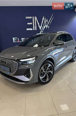 Внедорожник / Кроссовер Audi Q4 e-tron 2025 в 
