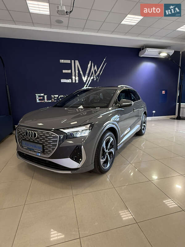 Позашляховик / Кросовер Audi Q4 e-tron 2025 в Кропивницькому