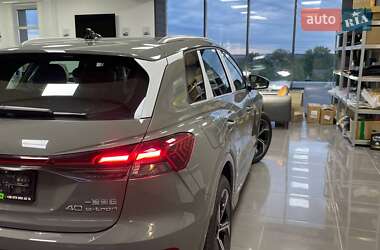 Внедорожник / Кроссовер Audi Q4 e-tron 2025 в 