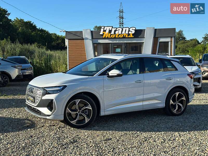 Внедорожник / Кроссовер Audi Q4 e-tron 2023 в Стрые