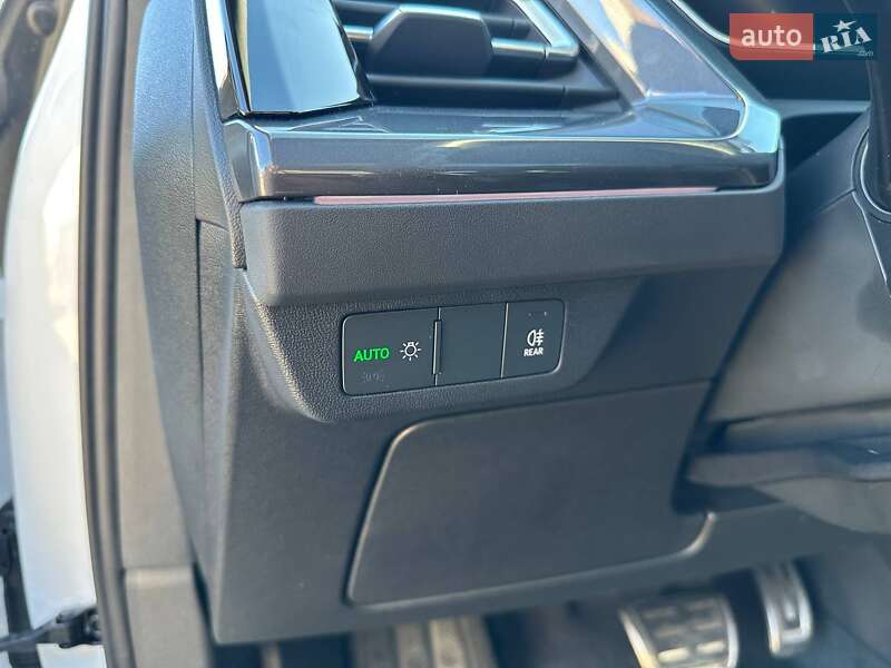 Внедорожник / Кроссовер Audi Q4 e-tron 2023 в Стрые