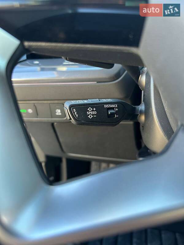Внедорожник / Кроссовер Audi Q4 e-tron 2023 в Стрые