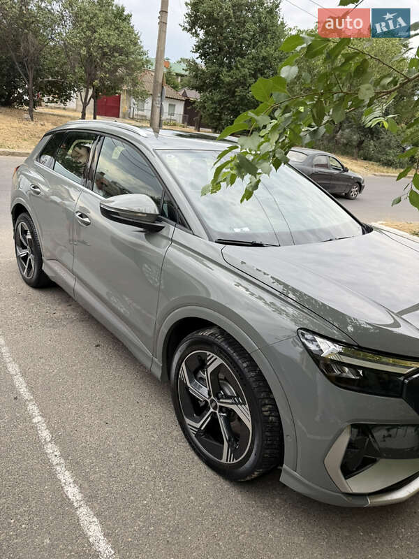 Внедорожник / Кроссовер Audi Q4 e-tron 2023 в Николаеве