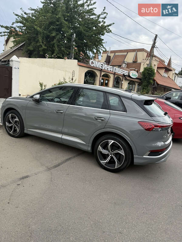 Внедорожник / Кроссовер Audi Q4 e-tron 2023 в Николаеве