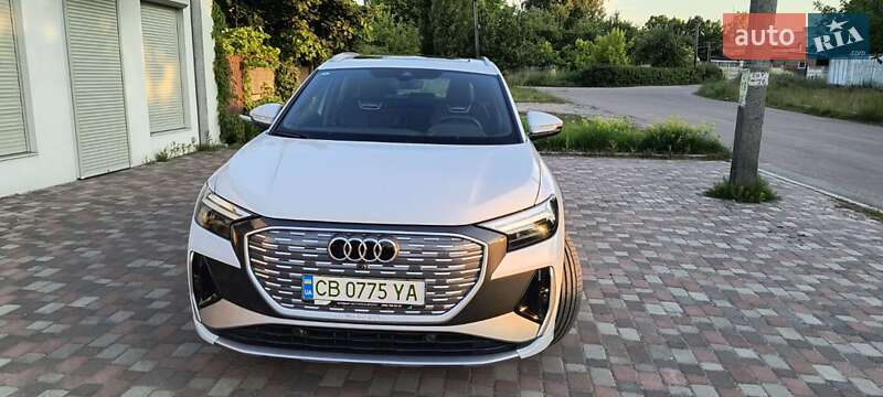 Внедорожник / Кроссовер Audi Q4 e-tron 2024 в Чернигове