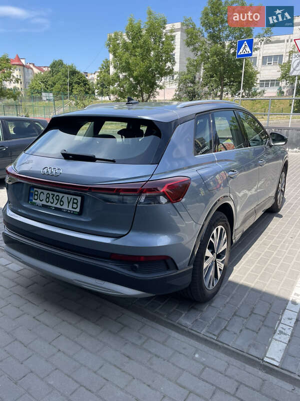 Позашляховик / Кросовер Audi Q4 e-tron 2021 в Львові