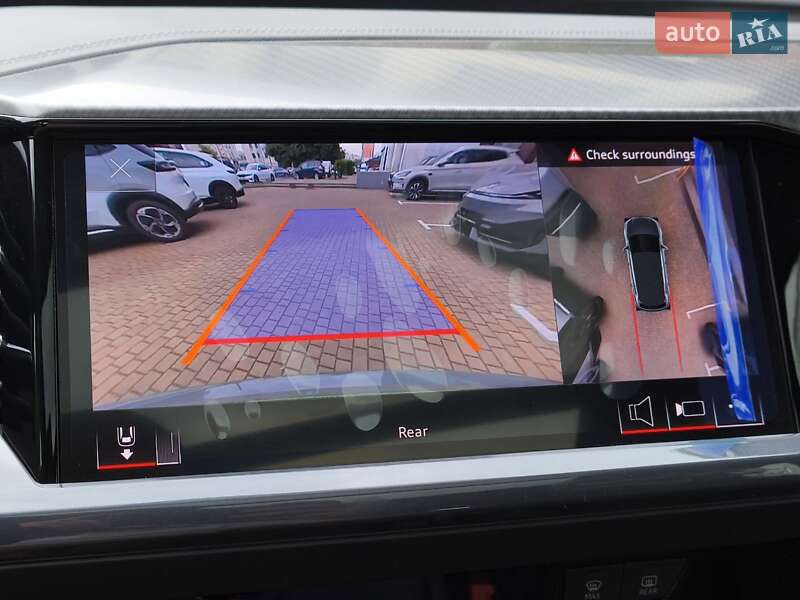 Внедорожник / Кроссовер Audi Q4 e-tron 2025 в Одессе