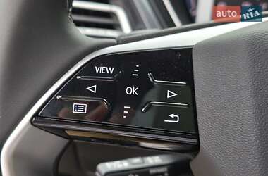 Позашляховик / Кросовер Audi Q4 e-tron 2025 в 