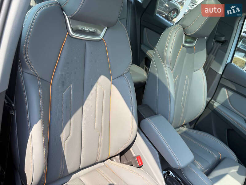 Позашляховик / Кросовер Audi Q4 e-tron 2023 в Києві
