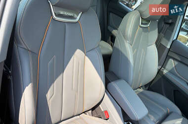 Внедорожник / Кроссовер Audi Q4 e-tron 2023 в 