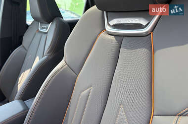 Внедорожник / Кроссовер Audi Q4 e-tron 2023 в 