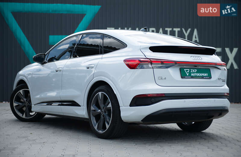 Позашляховик / Кросовер Audi Q4 e-tron 2022 в Мукачевому