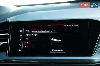 Позашляховик / Кросовер Audi Q4 e-tron 2022 в 