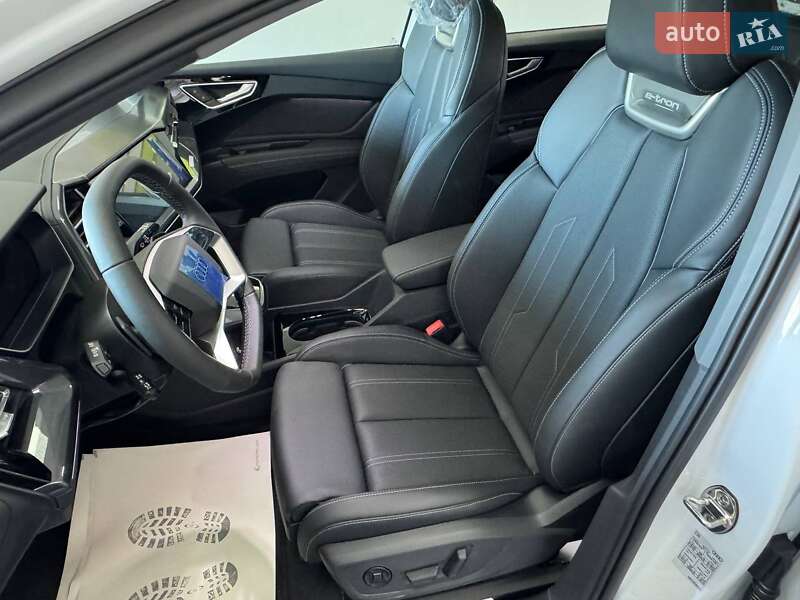 Позашляховик / Кросовер Audi Q4 e-tron 2025 в Житомирі