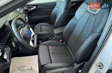 Позашляховик / Кросовер Audi Q4 e-tron 2025 в 