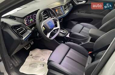 Позашляховик / Кросовер Audi Q4 e-tron 2025 в 