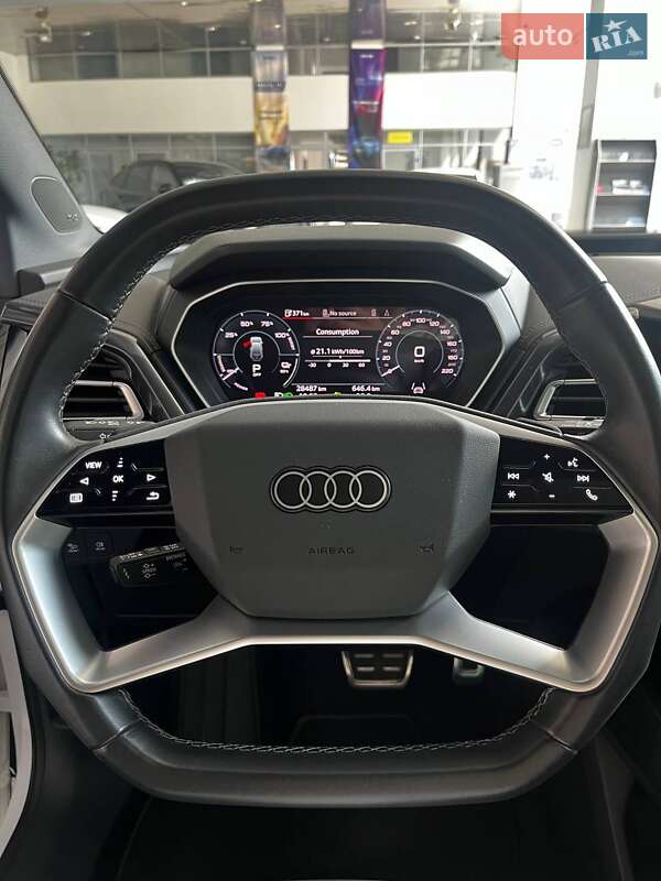 Внедорожник / Кроссовер Audi Q4 e-tron 2022 в Львове