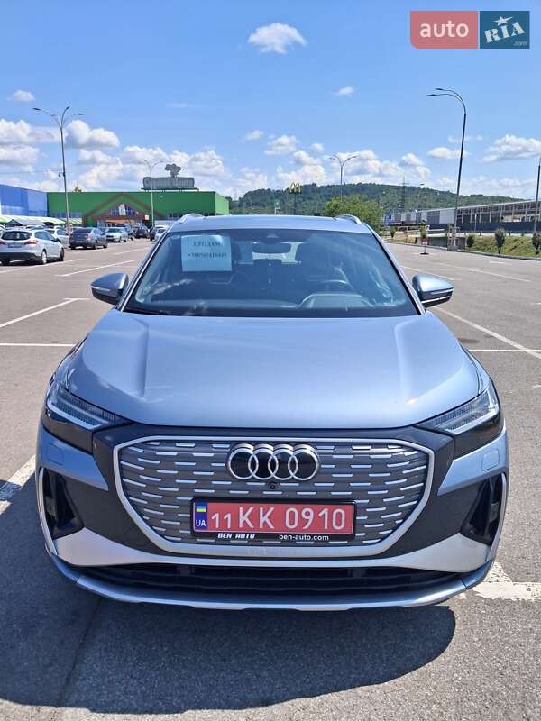Внедорожник / Кроссовер Audi Q4 e-tron 2023 в 