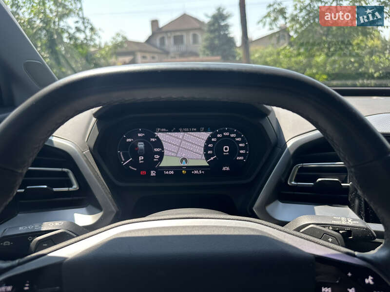 Позашляховик / Кросовер Audi Q4 e-tron 2021 в Києві
