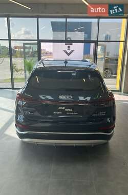 Внедорожник / Кроссовер Audi Q4 e-tron 2023 в 