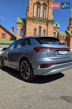 Внедорожник / Кроссовер Audi Q4 e-tron 2023 в 