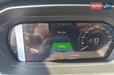 Внедорожник / Кроссовер Audi Q4 e-tron 2024 в 