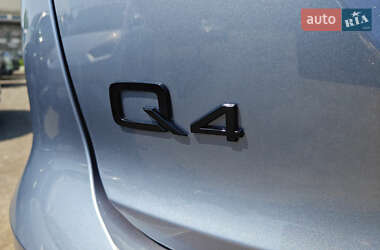 Внедорожник / Кроссовер Audi Q4 e-tron 2024 в 
