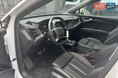 Внедорожник / Кроссовер Audi Q4 e-tron 2023 в 