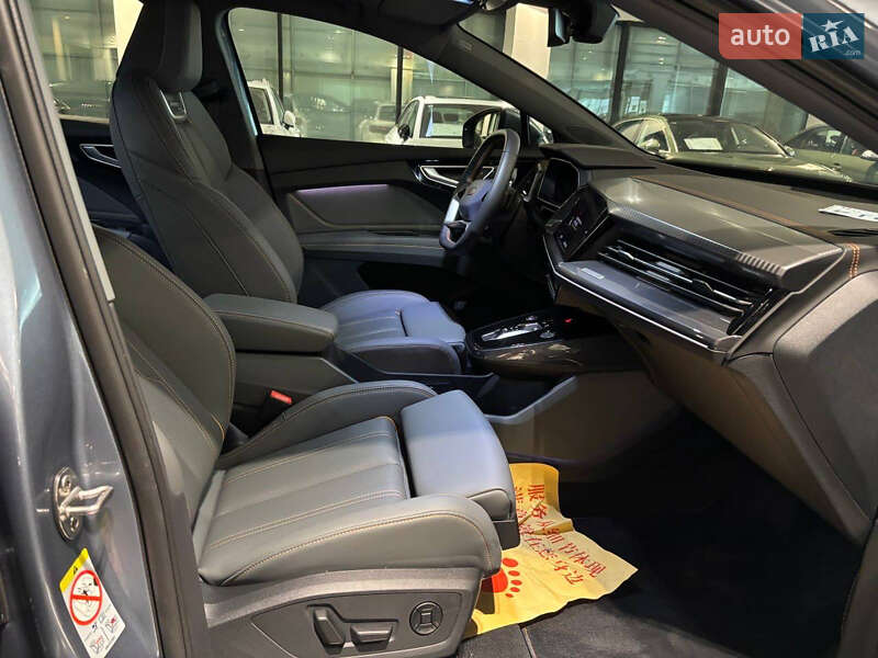 Внедорожник / Кроссовер Audi Q4 e-tron 2023 в Киеве