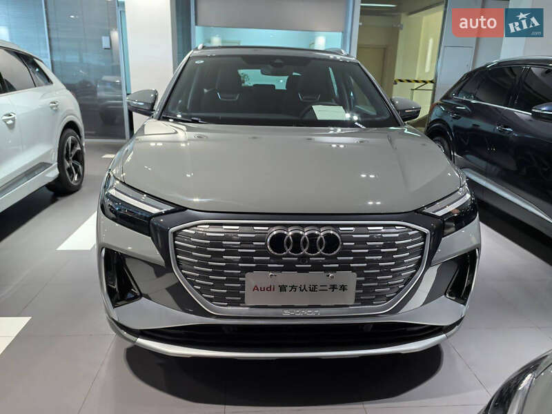 Audi Q4 e-tron 2023