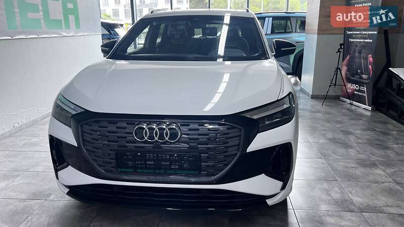 Внедорожник / Кроссовер Audi Q4 e-tron 2025 в Киеве