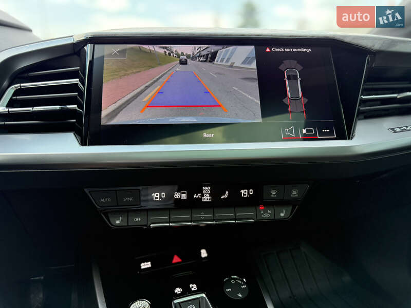 Внедорожник / Кроссовер Audi Q4 e-tron 2023 в Киеве