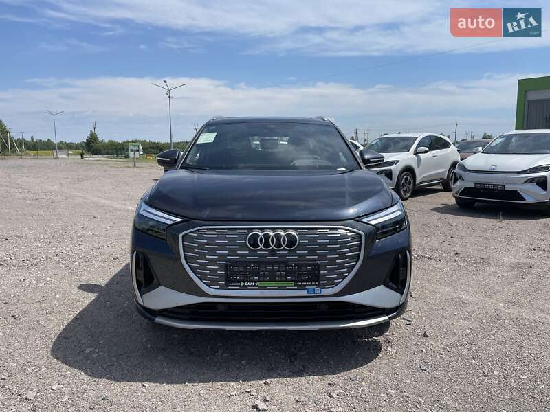 Внедорожник / Кроссовер Audi Q4 e-tron 2025 в Киеве