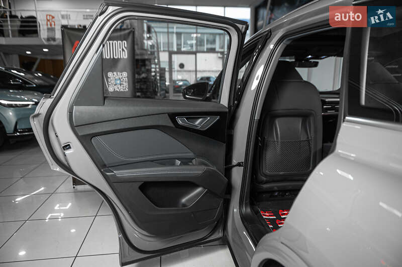 Внедорожник / Кроссовер Audi Q4 e-tron 2022 в Одессе