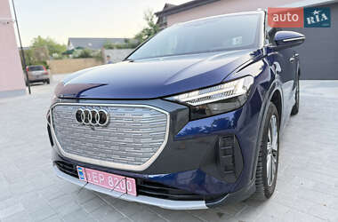 Внедорожник / Кроссовер Audi Q4 e-tron 2023 в 