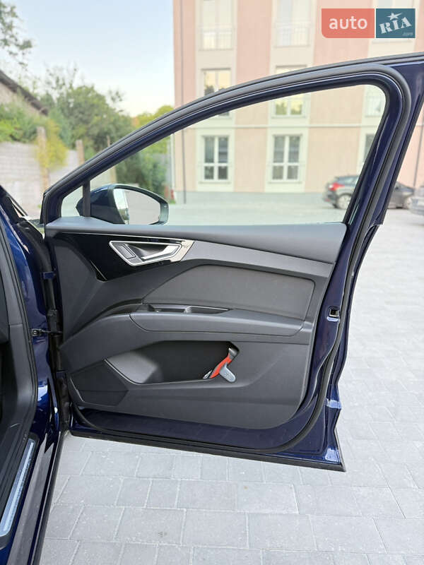 Внедорожник / Кроссовер Audi Q4 e-tron 2023 в Кременце фото 36 Внедорожник / Кроссовер Audi Q4 e-tron 2023 в Кременце