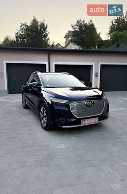 Внедорожник / Кроссовер Audi Q4 e-tron 2023 в 