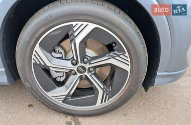 Внедорожник / Кроссовер Audi Q4 e-tron 2025 в 