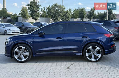 Внедорожник / Кроссовер Audi Q4 e-tron 2023 в 