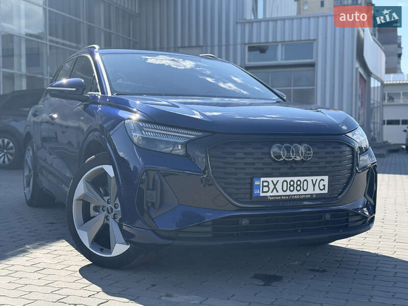 Внедорожник / Кроссовер Audi Q4 e-tron 2023 в 