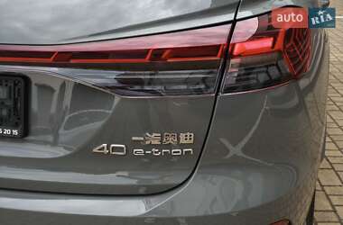 Внедорожник / Кроссовер Audi Q4 e-tron 2025 в 